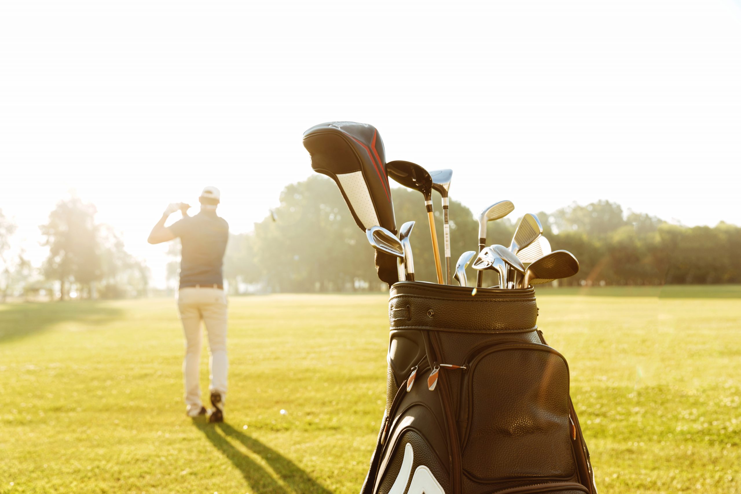 What Is the Right Way to Hold a Golf Club?